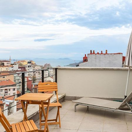 Апартаменты Mesmerizing Flat With Bosphorus View In Beyoglu Стамбул Экстерьер фото